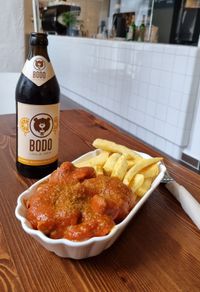 Currywurst 9,00&euro;